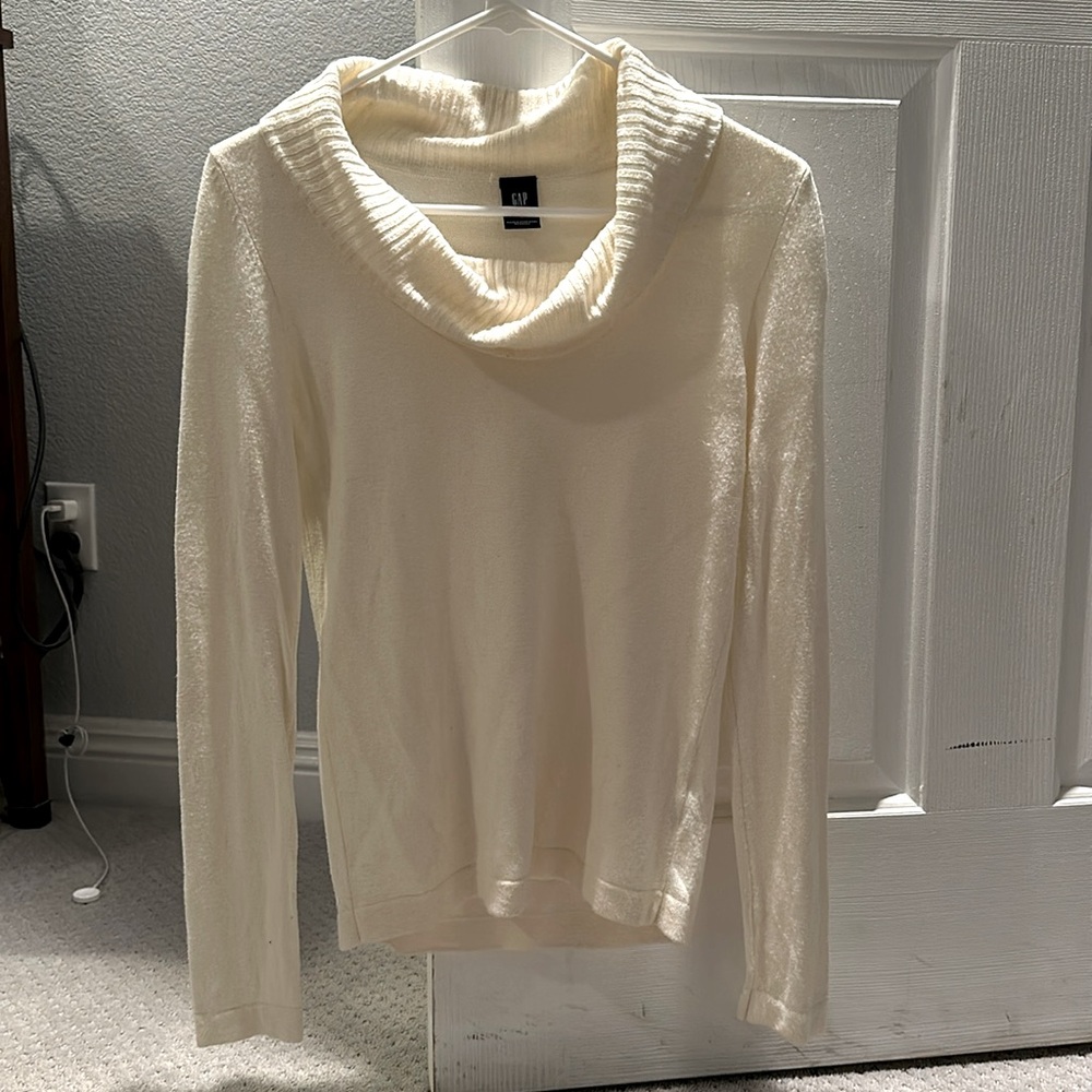 Gap white sweater with large collar